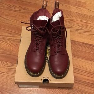 Dr. Martens 1460 Pascal VIRGINIA Cherry Red